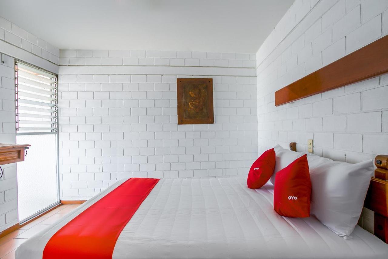 OYO Hotel Madero Cuernavaca Buitenkant foto
