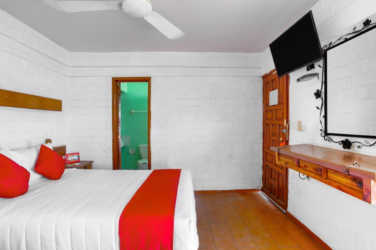 OYO Hotel Madero Cuernavaca Buitenkant foto